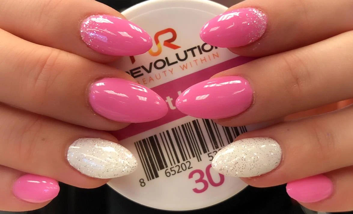 Trio Dip/Acrylic Powder 030 First Love - Nurevolution UK
