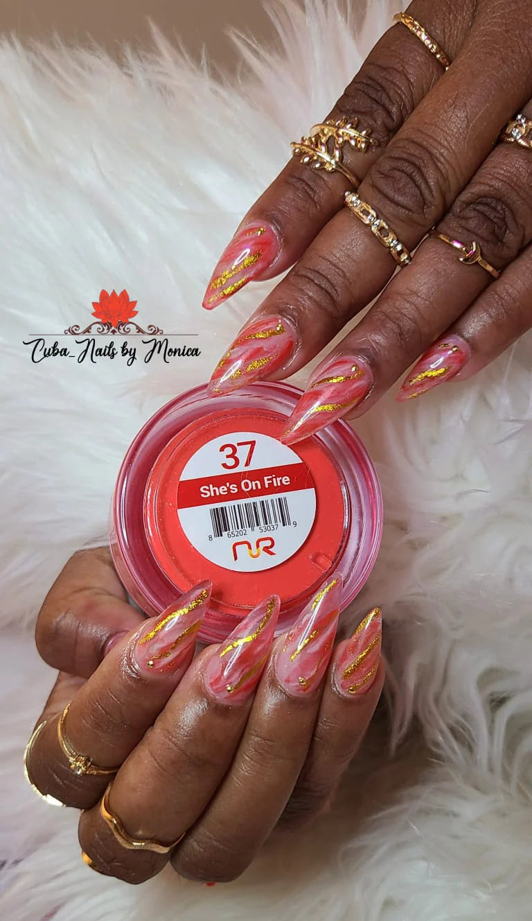 Trio Dip/Acrylic Powder 037 She's On Fire - Nurevolution UK